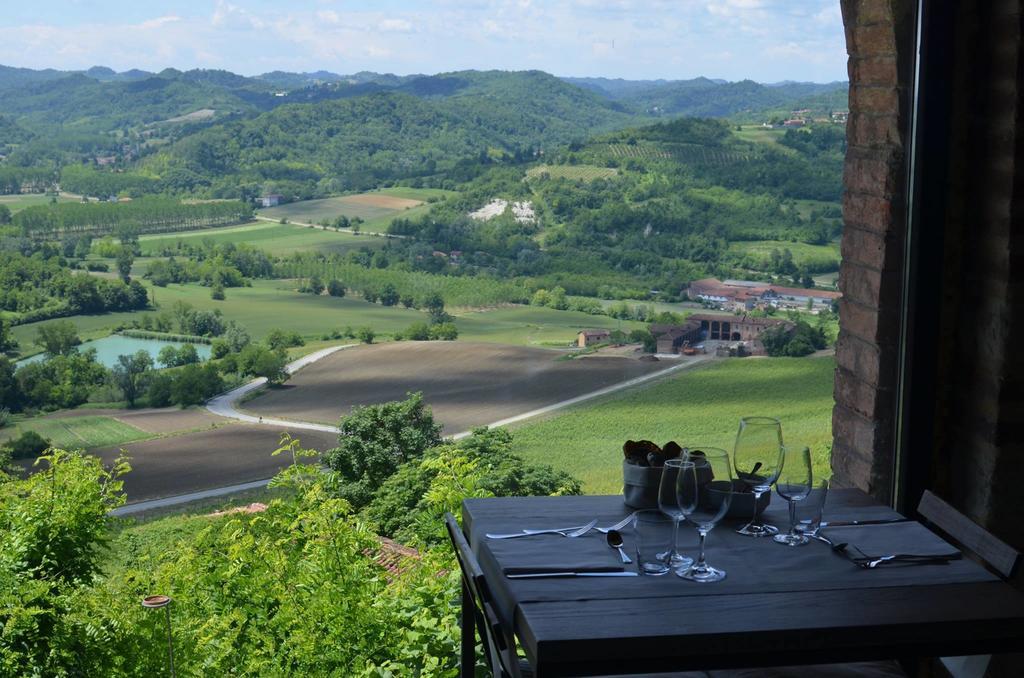 Castello Di Gabiano Villa Buitenkant foto
