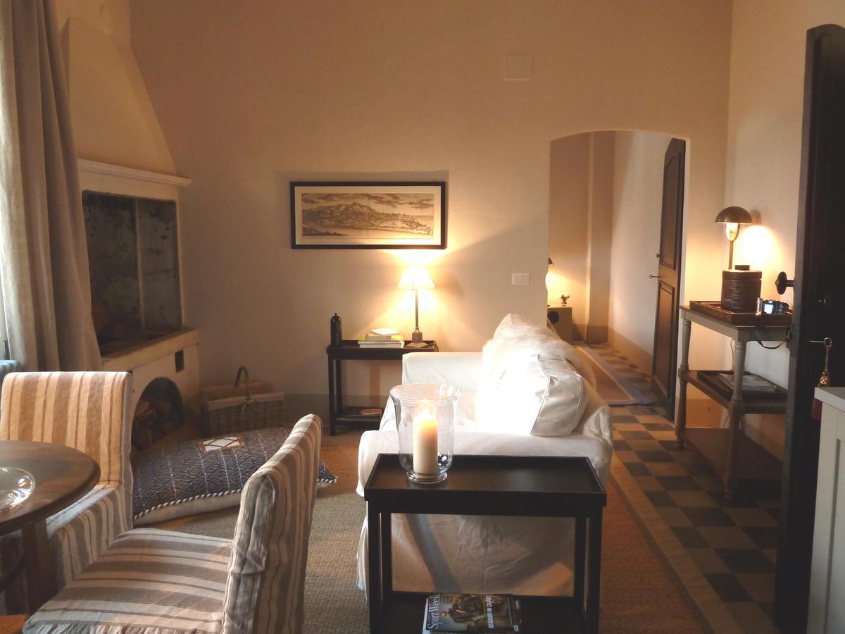 Castello Di Gabiano Villa Buitenkant foto